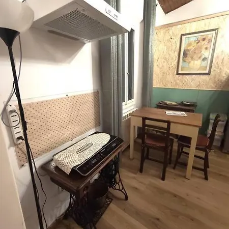 Authentic Florentine Gem Apartment