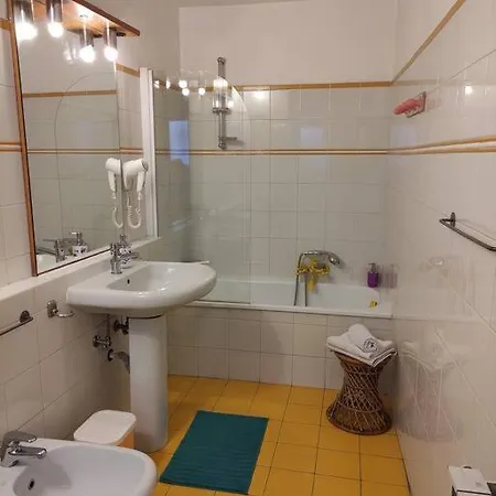 Authentic Florentine Gem * Florença